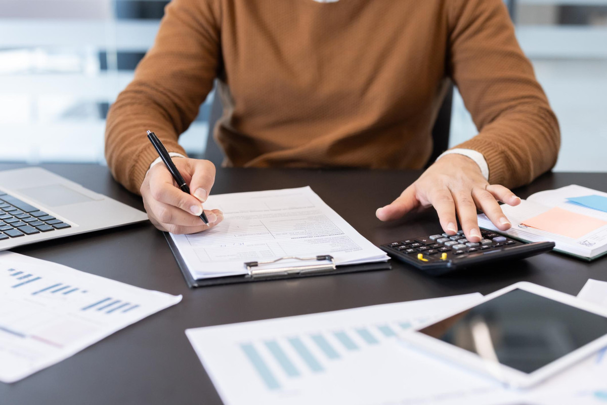 Majorare salariu minim brut pe țară de la 1 iulie 2026 și obligații angajatori